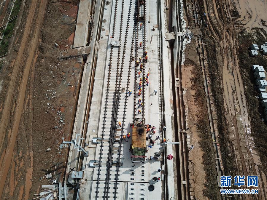 （图文互动）（3）昌赣高铁全线铺轨贯串 赣南不久将进入高铁时期