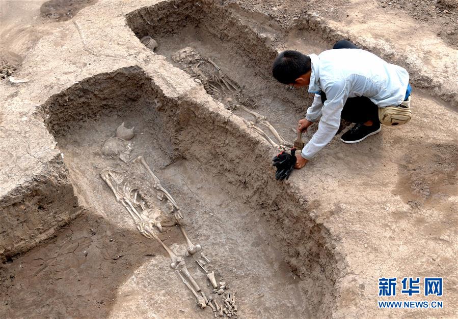 （图文互动）（3）考前职员初次大鹤发现商代铸铜工匠家族墓地