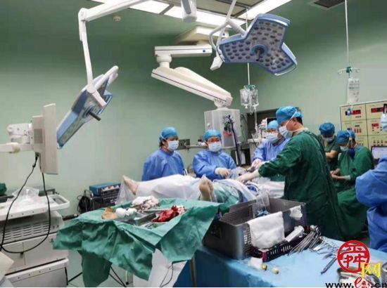 微创技术再上新台阶 济南市四院成功完成两例腹腔镜下子宫内膜癌分期手术