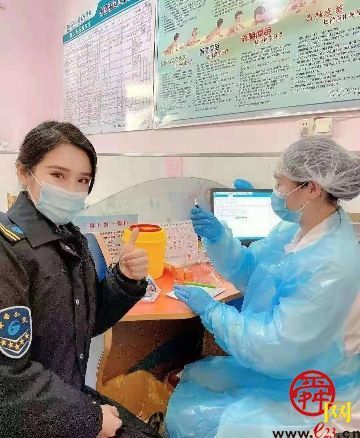 济南公交组织职工接种新冠疫苗12597人次 为市民提供更安全的出行条件