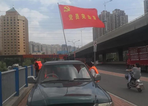济南市水文中间“党员袭击队”支援黄台桥水文站