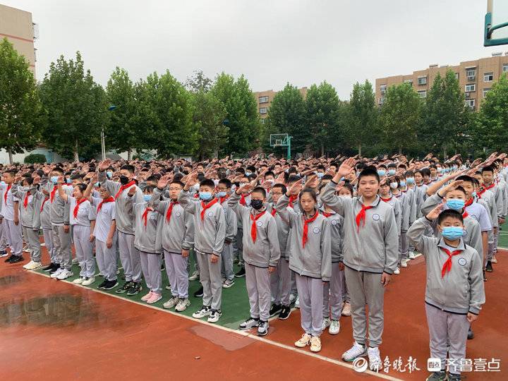 济南市3200余所中小学、幼儿园150余万名学生开学返校