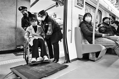 北京地铁周全刷新不拦阻配置装备部署 残障人士可一键呼叫运用